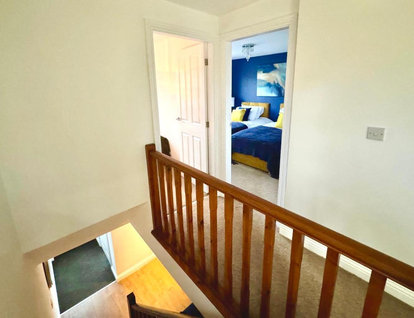 3Br House Ossett-Wakefield, Free Parking 3 Cars Wi Fi Long Stays Exteriér fotografie