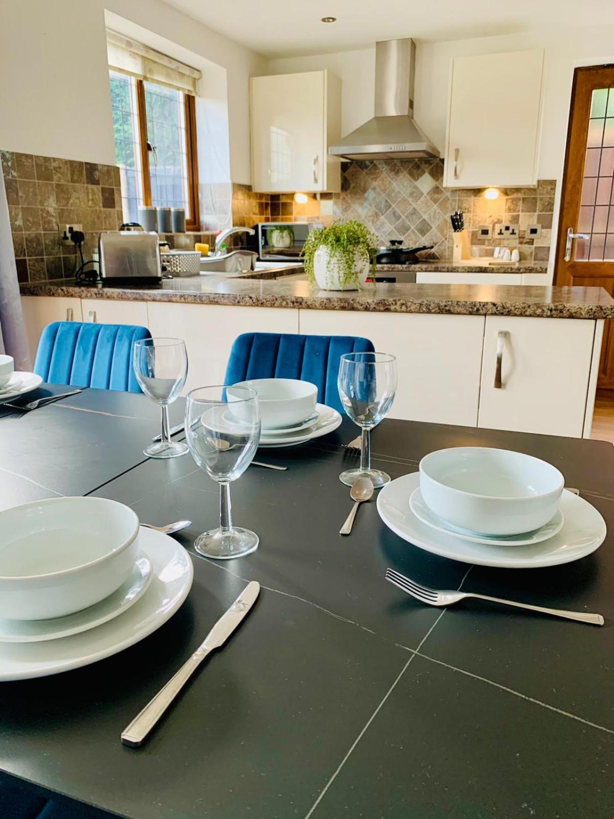 3Br House Ossett-Wakefield, Free Parking 3 Cars Wi Fi Long Stays Exteriér fotografie